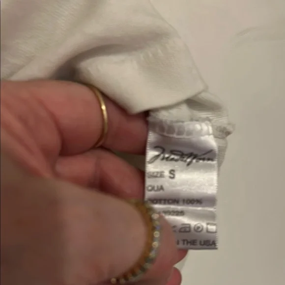 MadeWorn vintage David Bowie white tee size small w/ glitter effect in middle - Picture 10 of 13